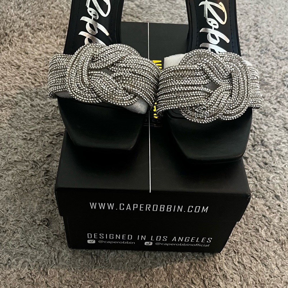 Cape Robbin Black Flyin Heel Sandals